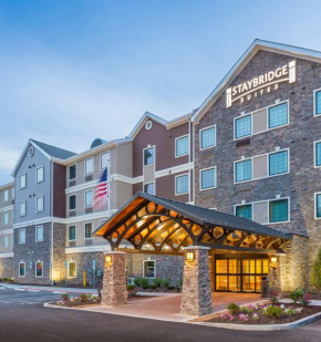 Отель Staybridge Suites Canton, an IHG Hotel  Север Кантон